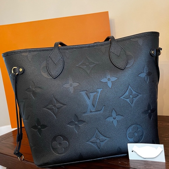 LOUIS VUITTON Empreinte Monogram Giant Neverfull MM Black Noir - Picture 9 of 14